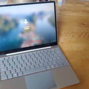 Microsoft Surface Laptop Go Display 12.4" Touch screen